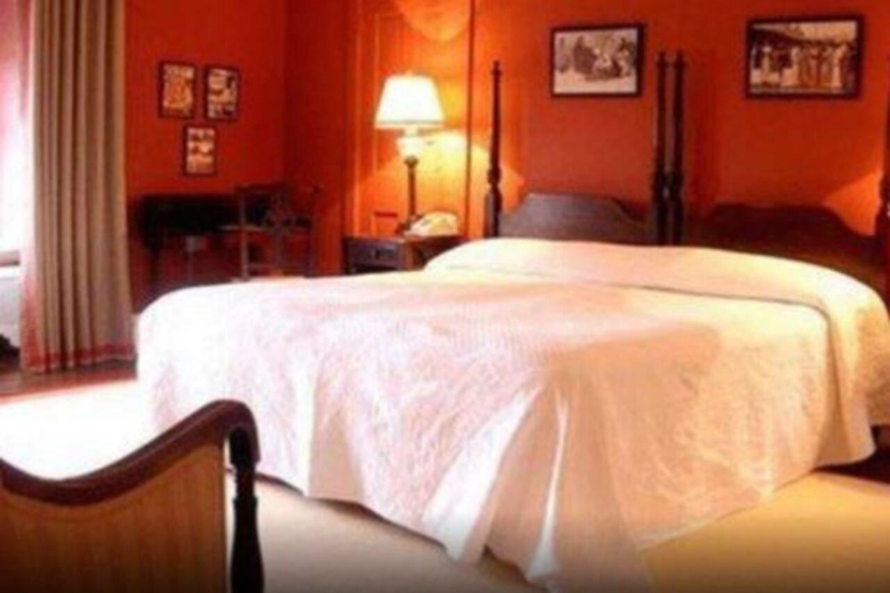 Bed and Breakfast The College Club Of Boston Pokoj fotografie